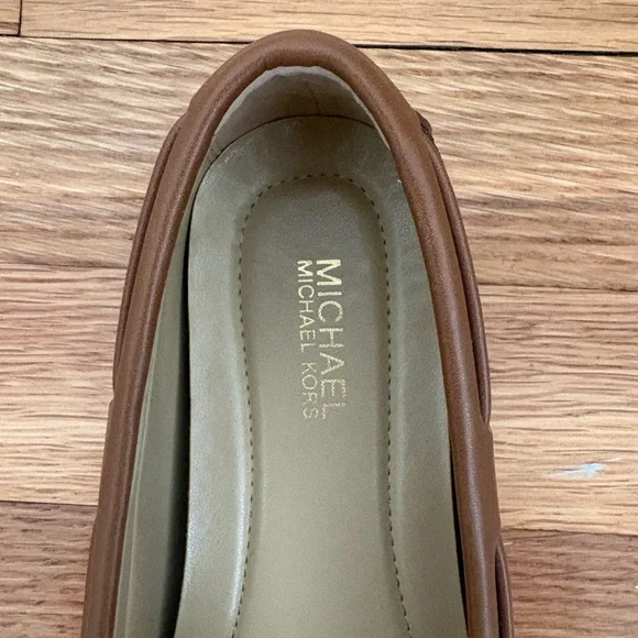 Michael Kors Crawford Brown Moccasins Women’s 6 NWOT - Picture 7 of 13